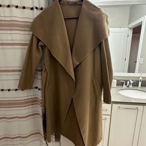 Camel lightweight coat
